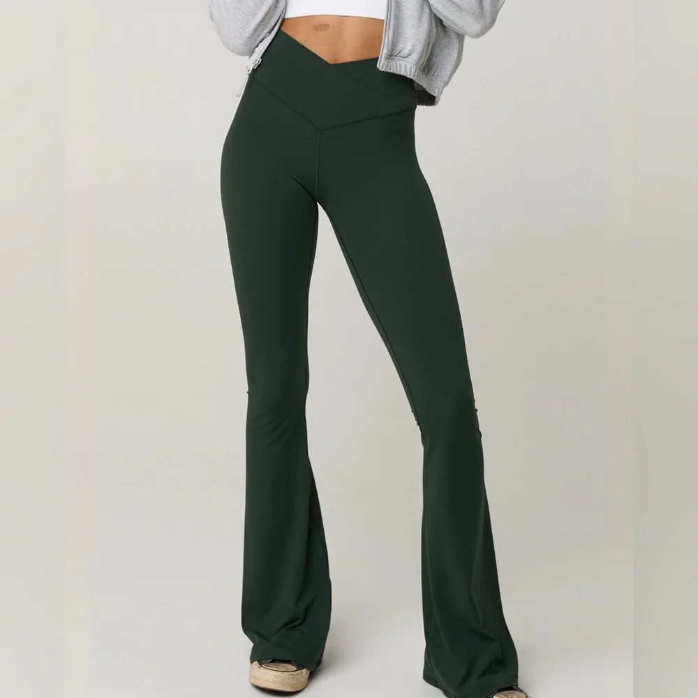 Offline by aerie dark green flare crossover leggings - Picture 2 of 4